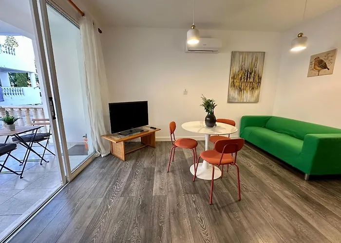 1 Bedroom Flat In Centre Lejlighed *